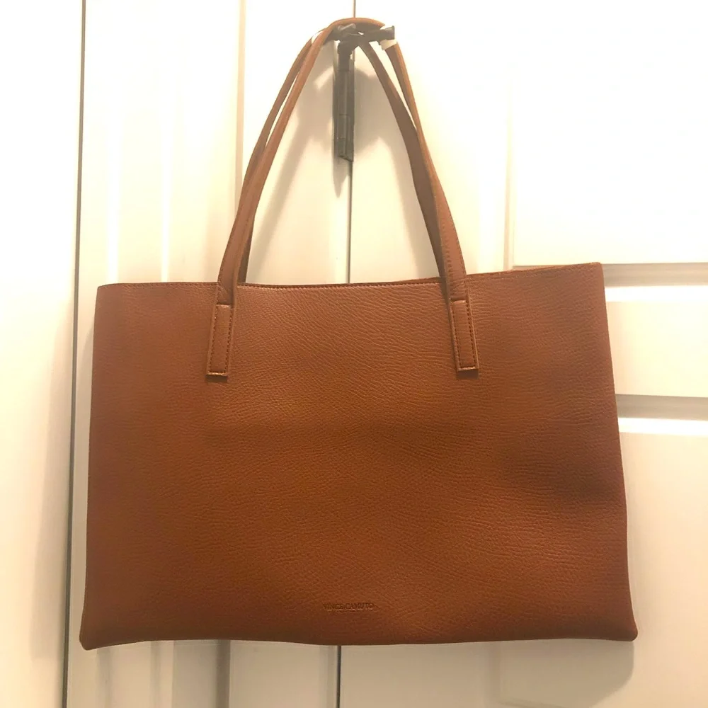 💖 BRAND NEW Vince Camuto Luck Pebble vegan leather bag! Brown with black stripe - Picture 3 of 8